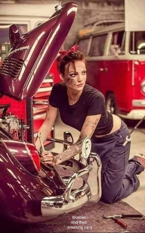 Mechanic pin-up style